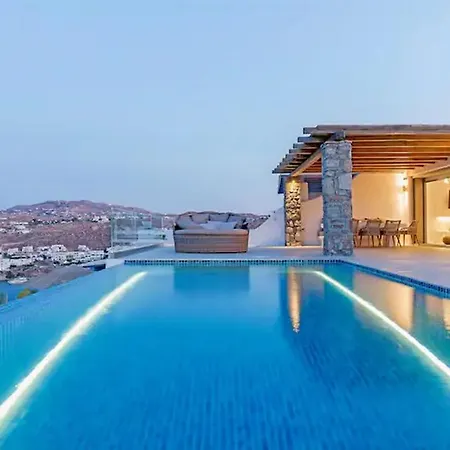 Modern Psarou Beach * Psarou (Mykonos)